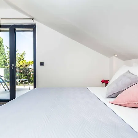 Villa White Star Ii