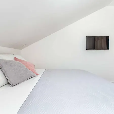 Villa White Star Ii *