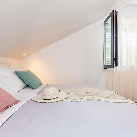 Vila White Star Ii *