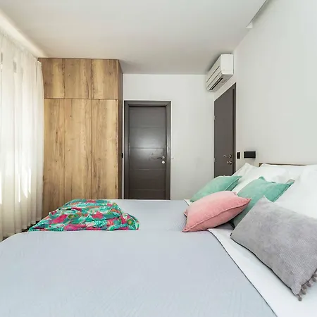 Vila White Star Ii