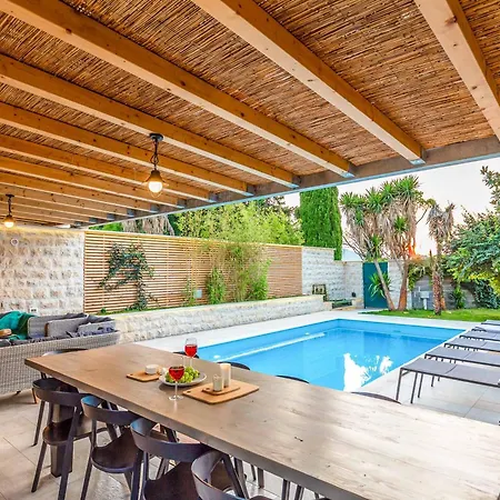 White Star Ii Villa *